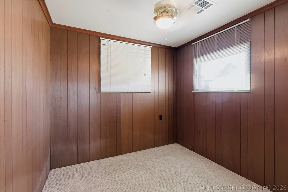 32262 E 720 ROAD Wagoner, OK 74467