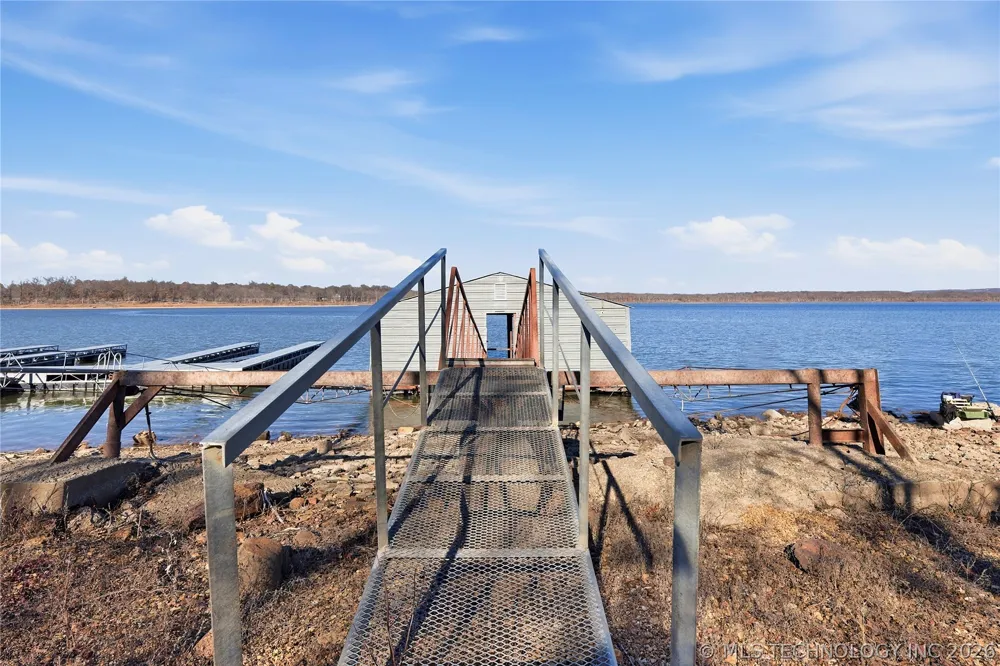 32262 E 720 ROAD Wagoner, OK 74467