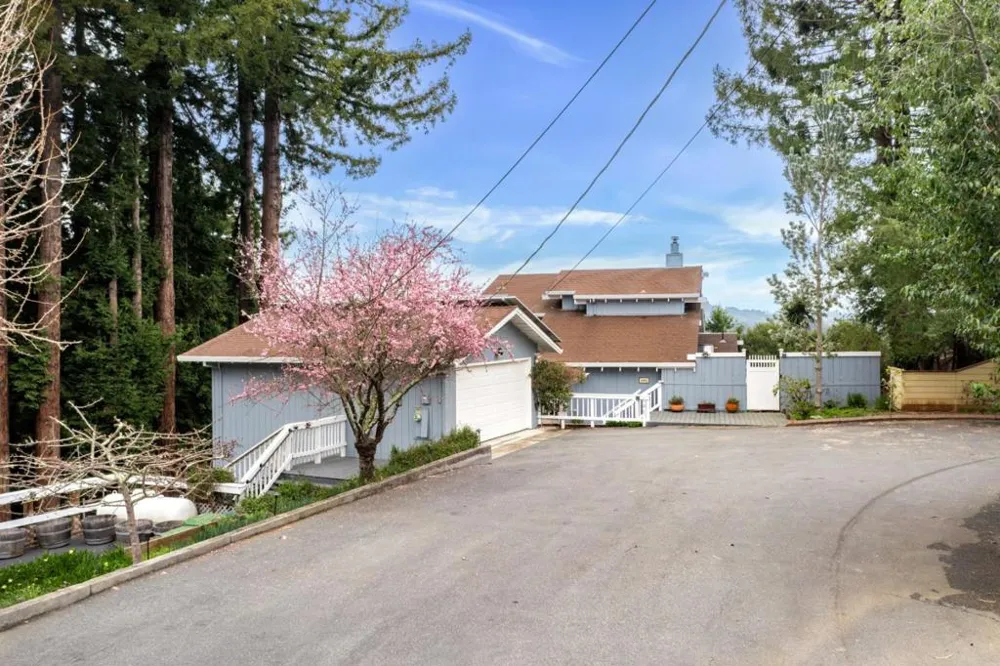 645 Skyward Drive Aptos, CA 95003