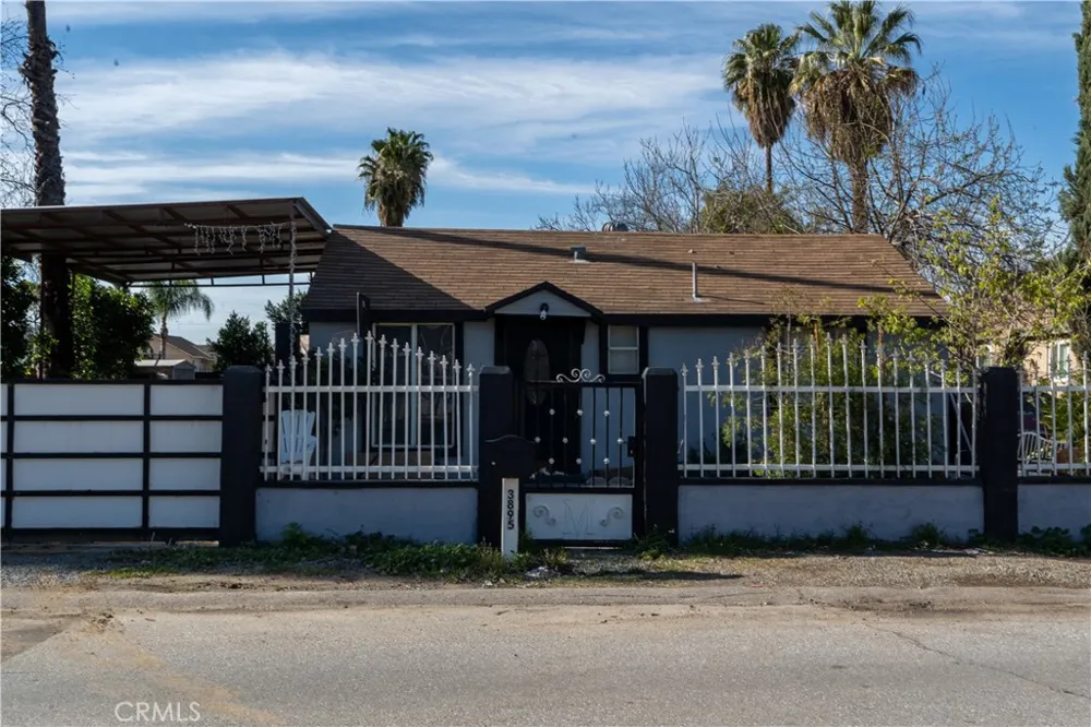 3895 Twining Jurupa Valley, CA 92509
