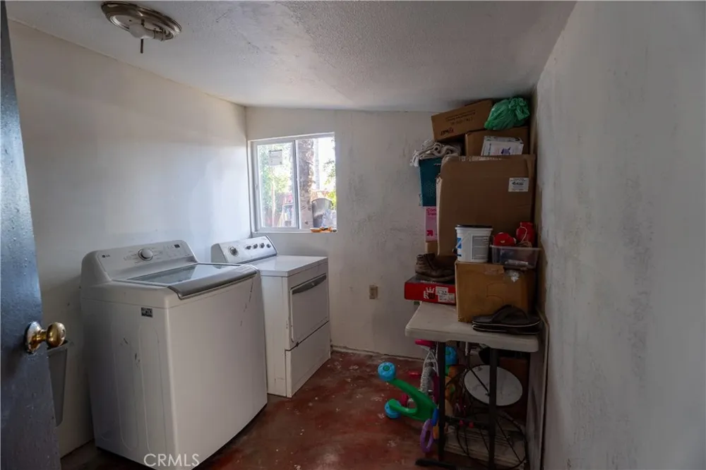 3895 Twining Jurupa Valley, CA 92509