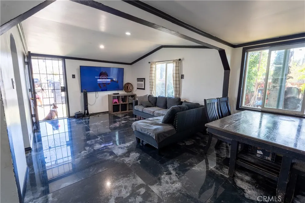 3895 Twining Jurupa Valley, CA 92509