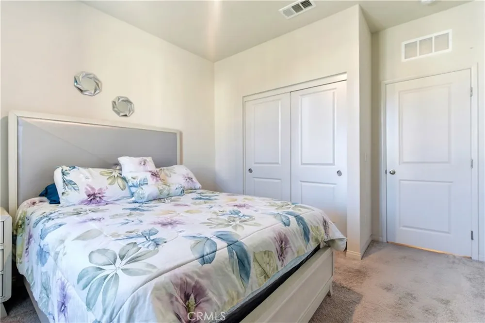 15594 Raptor Moreno Valley, CA 92551