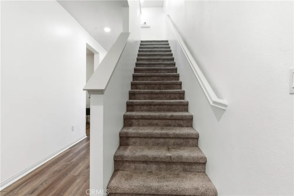 15594 Raptor Moreno Valley, CA 92551