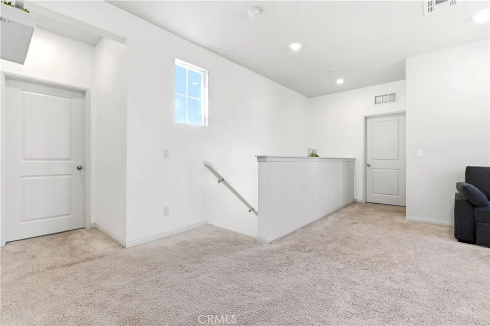15594 Raptor Moreno Valley, CA 92551