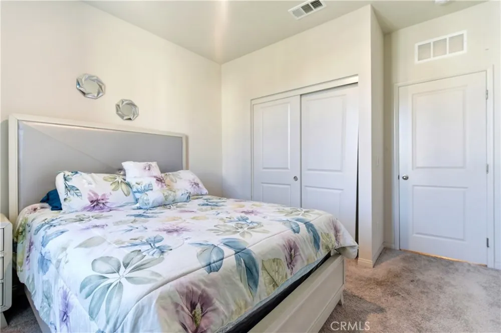 15594 Raptor Moreno Valley, CA 92551
