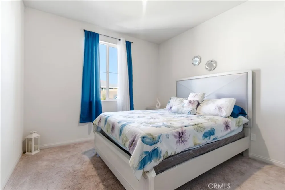 15594 Raptor Moreno Valley, CA 92551