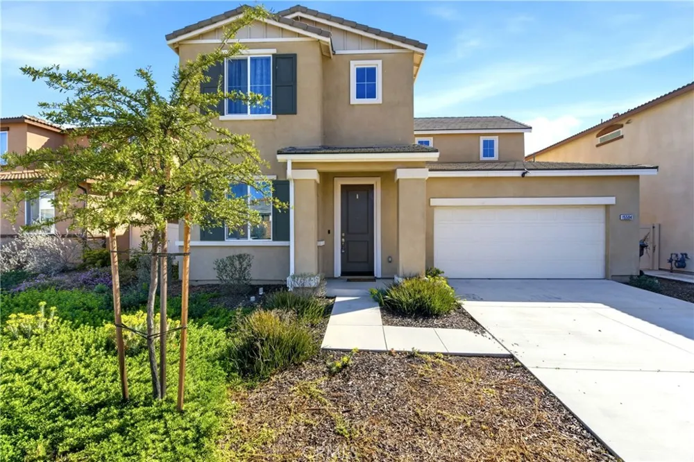 15594 Raptor Moreno Valley, CA 92551