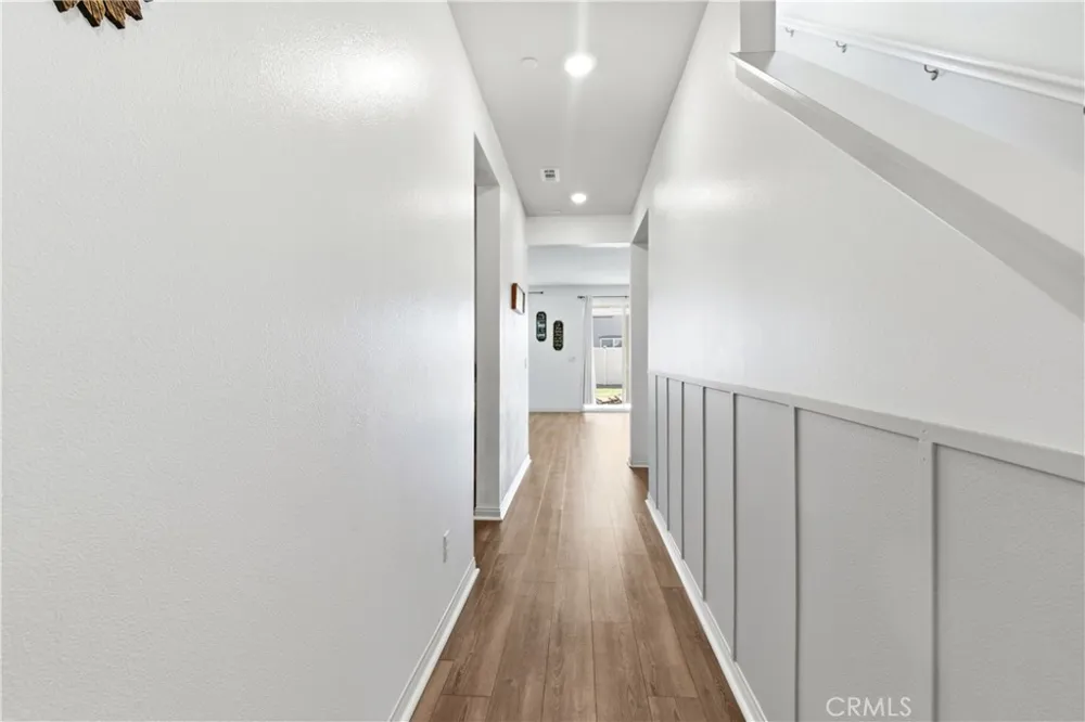 15594 Raptor Moreno Valley, CA 92551