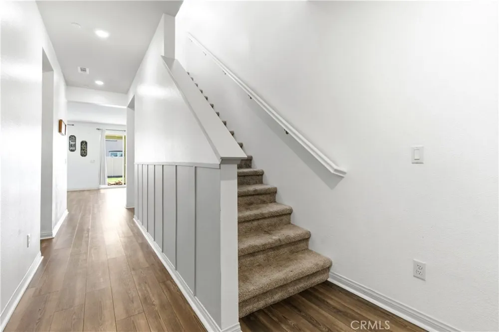 15594 Raptor Moreno Valley, CA 92551