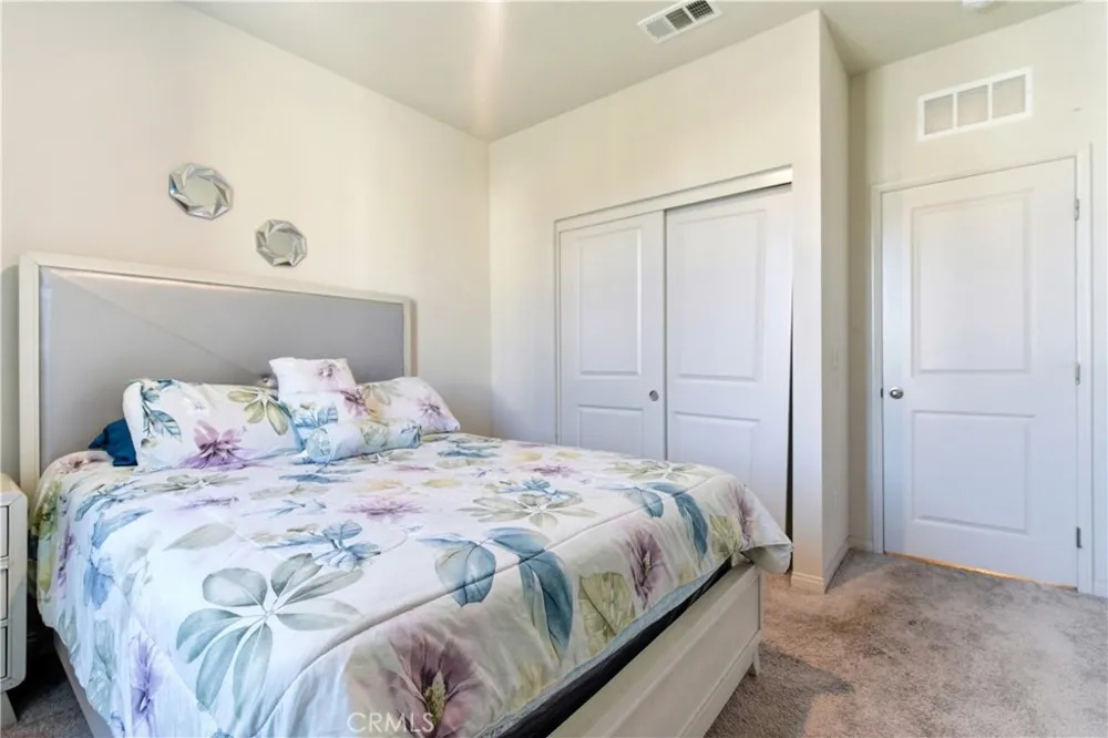 15594 Raptor Moreno Valley, CA 92551