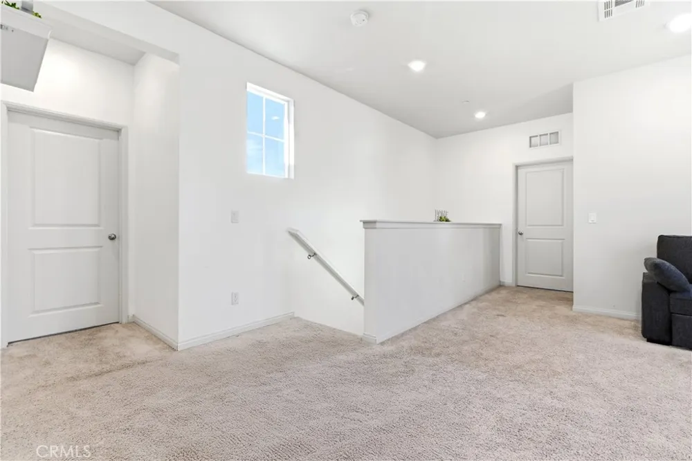 15594 Raptor Moreno Valley, CA 92551