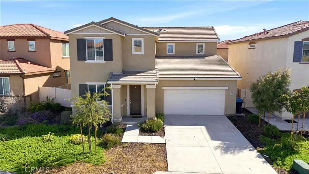 15594 Raptor Moreno Valley, CA 92551