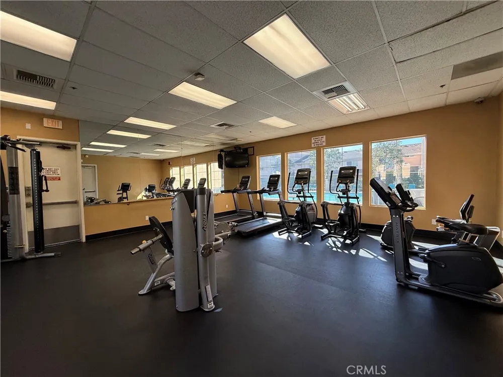 25323 Bayside Harbor City, CA 90710