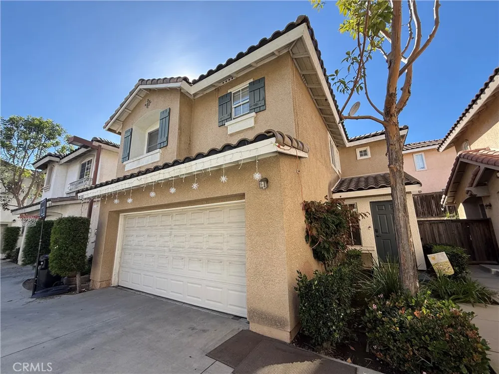 25323 Bayside Harbor City, CA 90710