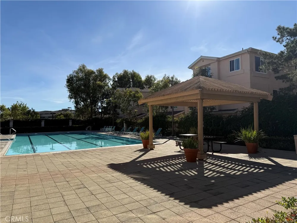 25323 Bayside Harbor City, CA 90710