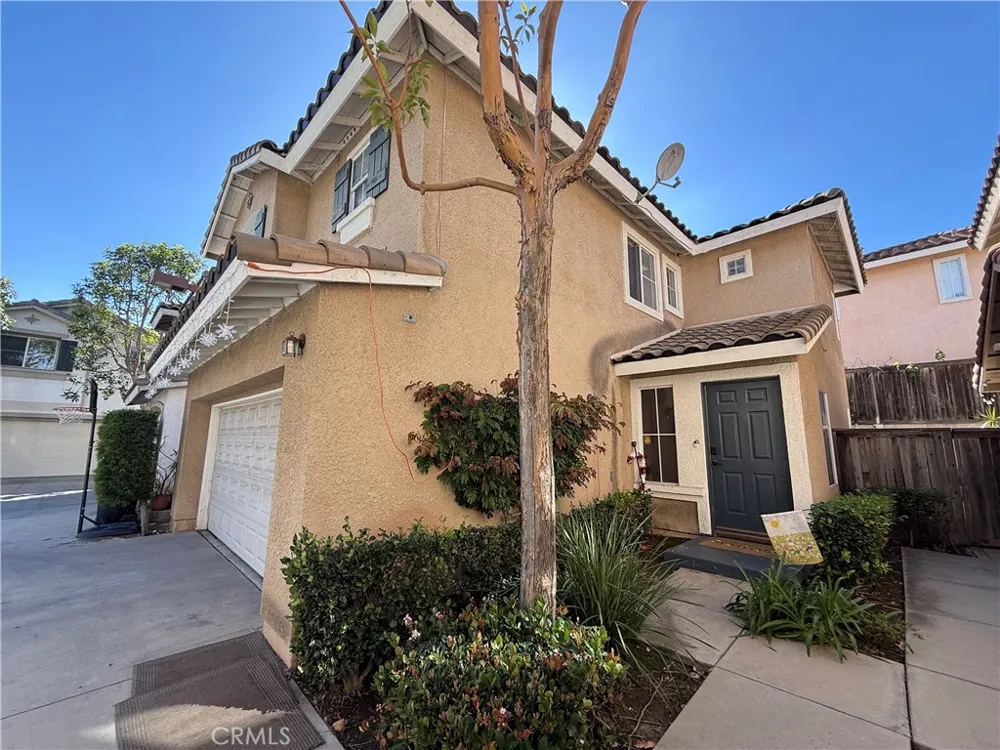 25323 Bayside Harbor City, CA 90710