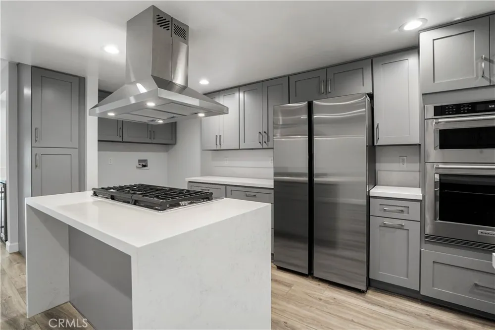 227 E Burbank #C Burbank, CA 91502