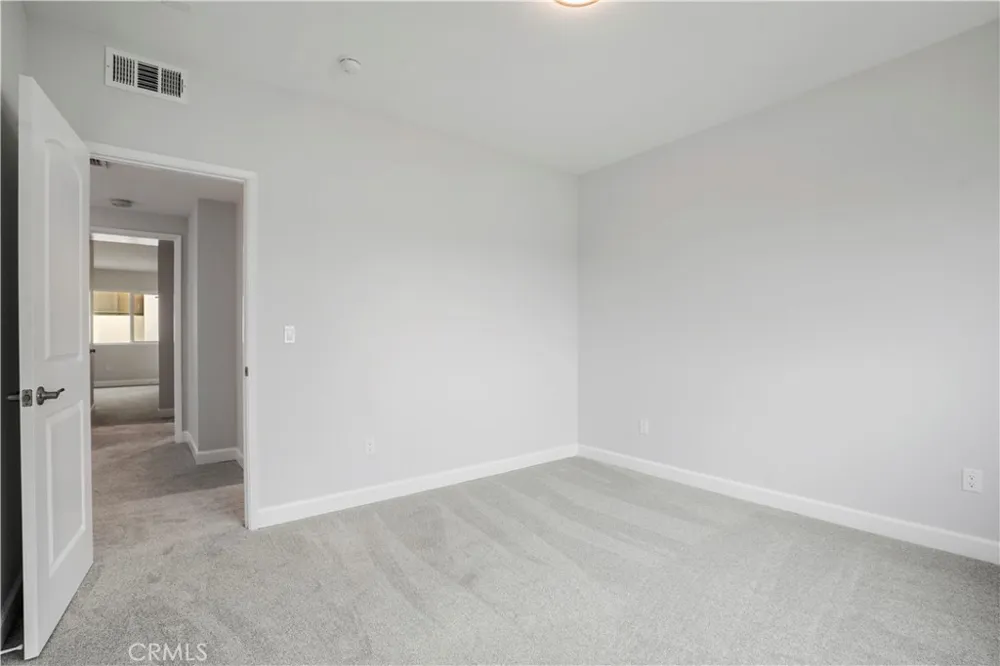 227 E Burbank #C Burbank, CA 91502