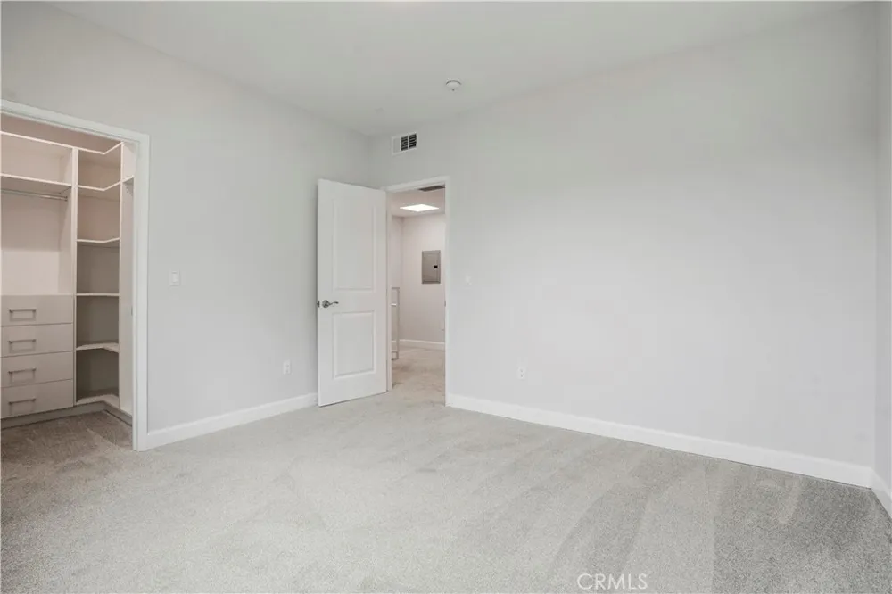227 E Burbank #C Burbank, CA 91502