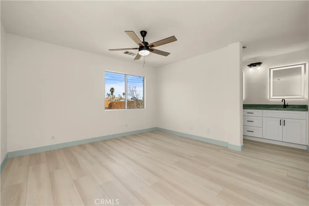 13780 Del Ray Desert Hot Springs, CA 92240