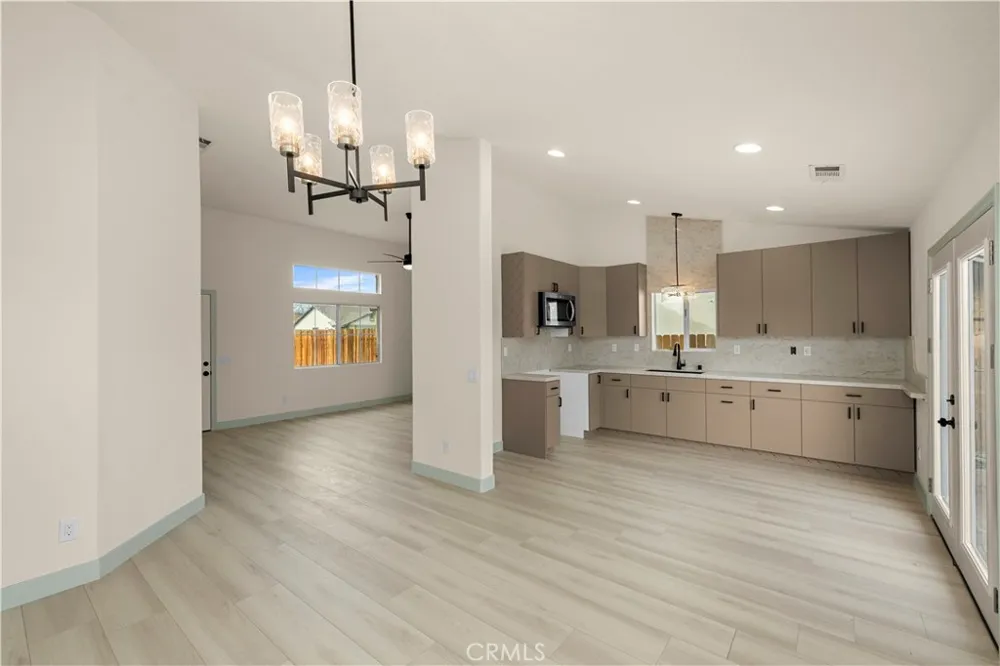 13780 Del Ray Desert Hot Springs, CA 92240