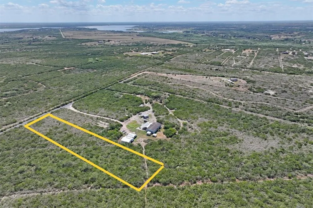 185 West Lake Ranch Road Sandia, TX 78383