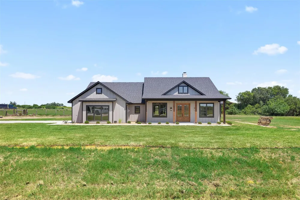 103 Pueblo Drive Caldwell, TX 77836