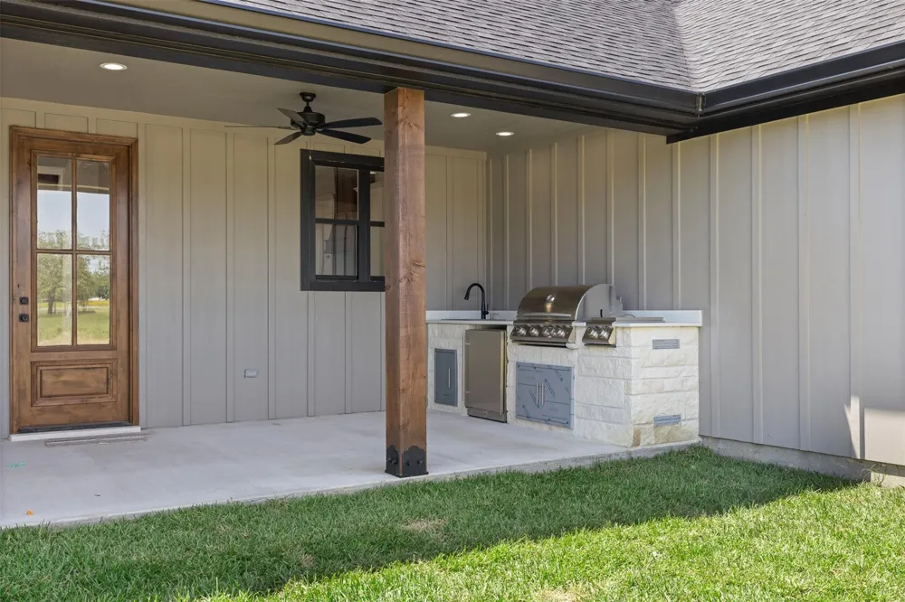 103 Pueblo Drive Caldwell, TX 77836