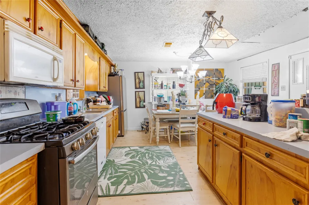 11281 Highway 150 Shepherd, TX 77371
