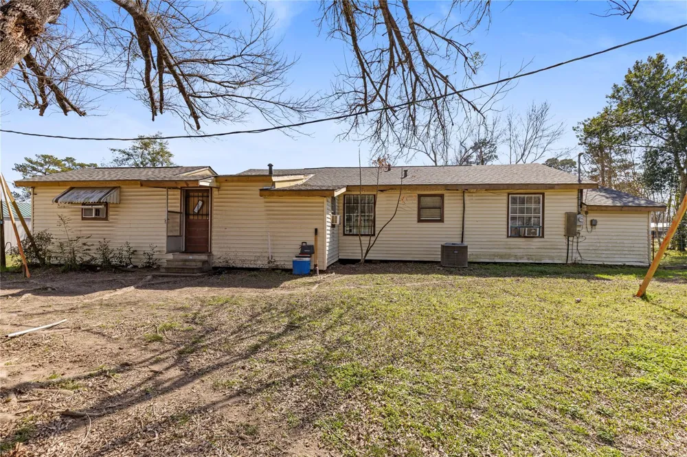 11281 Highway 150 Shepherd, TX 77371