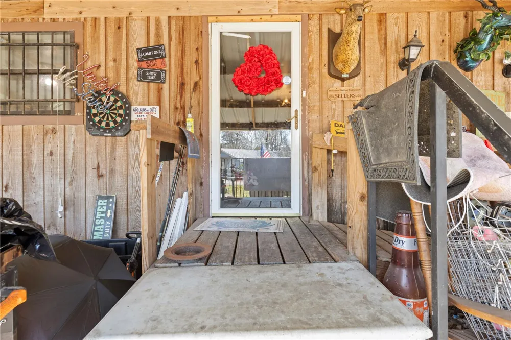 11281 Highway 150 Shepherd, TX 77371