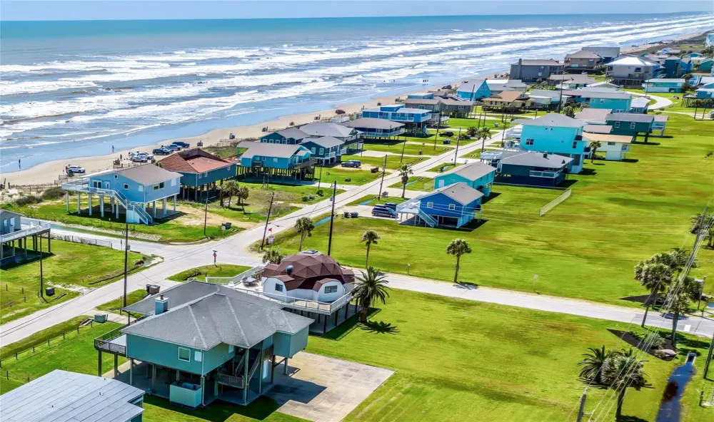 16614 Jamaica Beach Rd Jamaica Beach, TX 77554