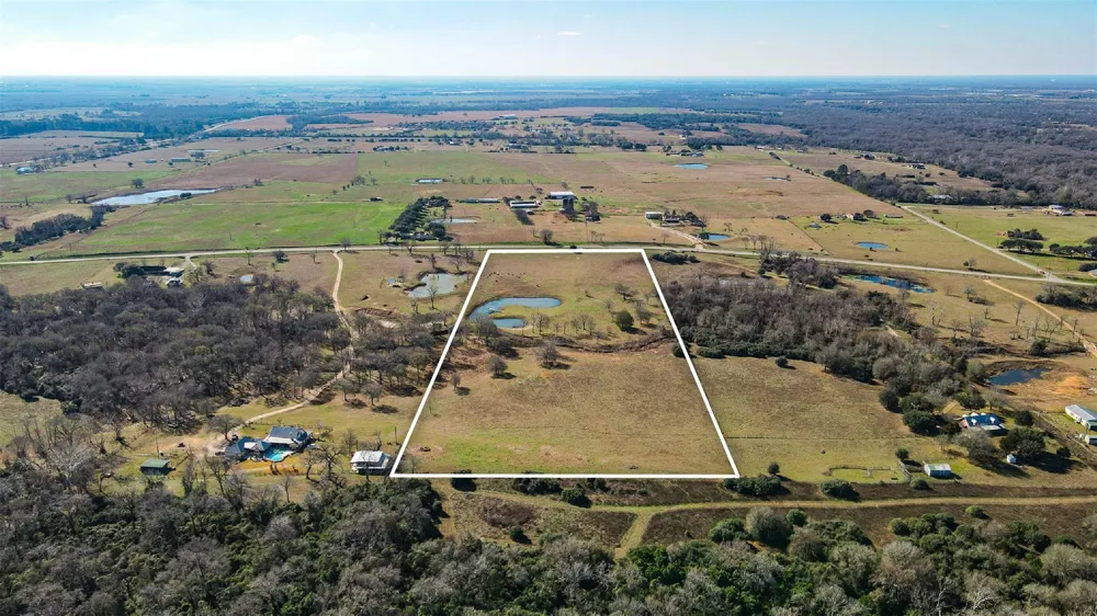 38604 Fm 3346 Road Hempstead, TX 77445