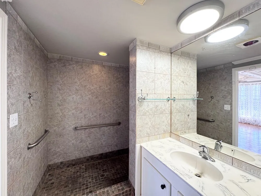 107 Lazy Lane Crockett, TX 75835