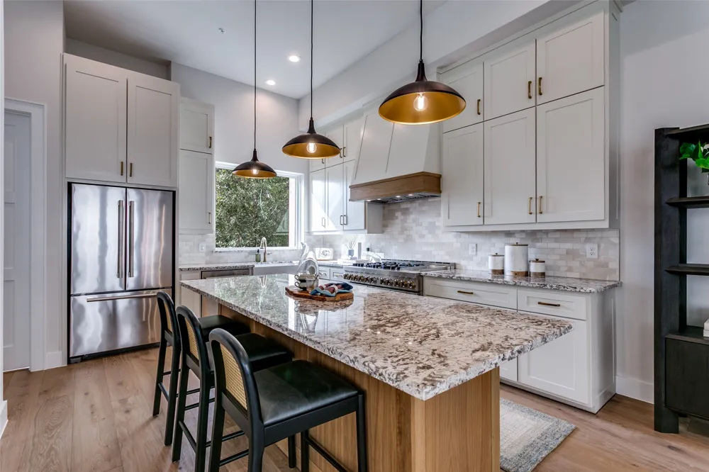 250 E Dallas Road #121 Grapevine, TX 76051