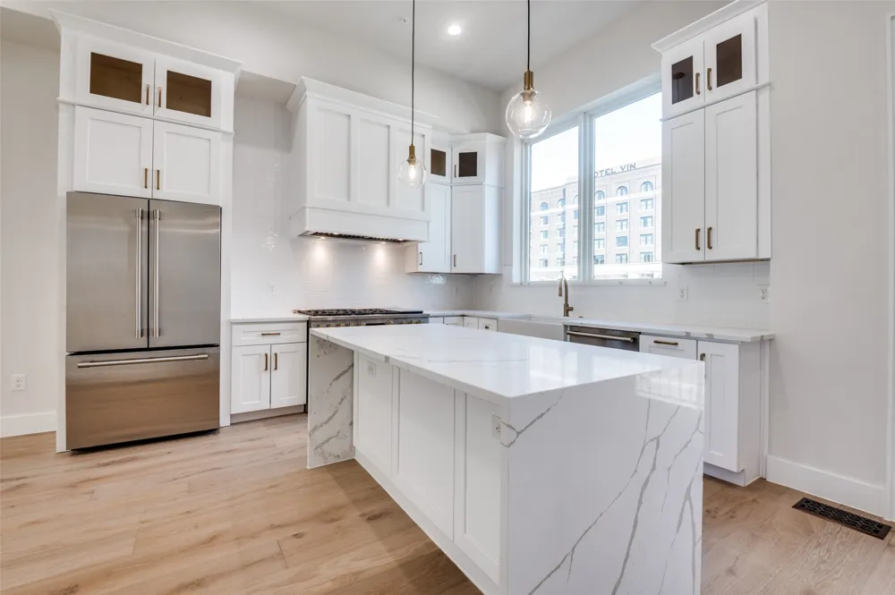 250 E Dallas Road #112 Grapevine, TX 76051