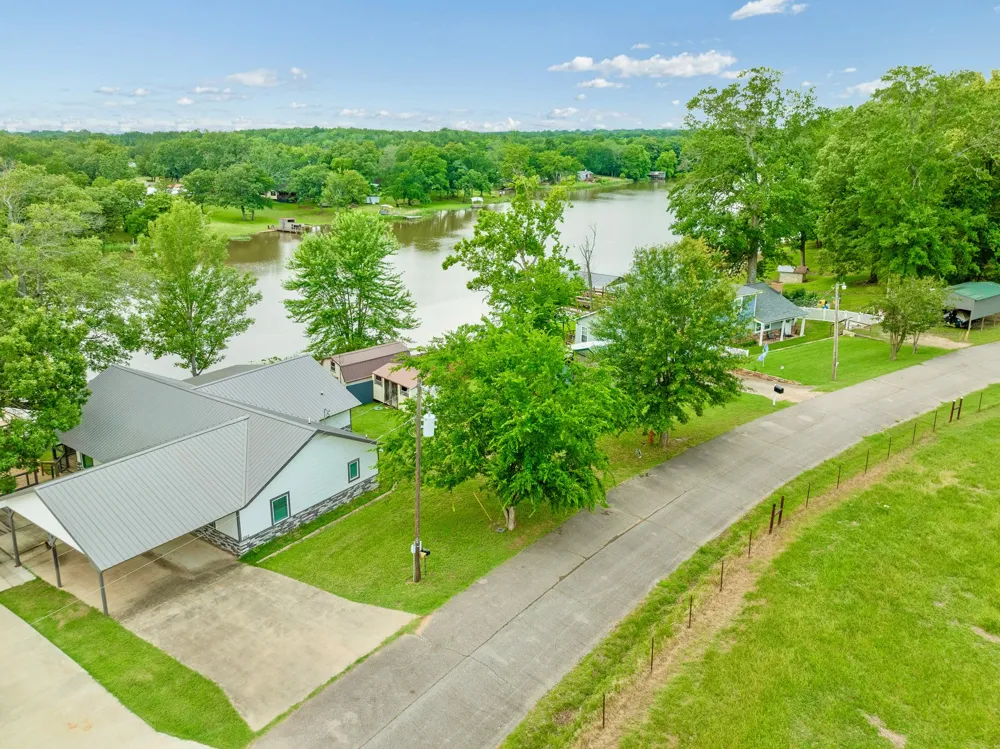 1205 Lakeside Drive Fort Towson, OK 74735