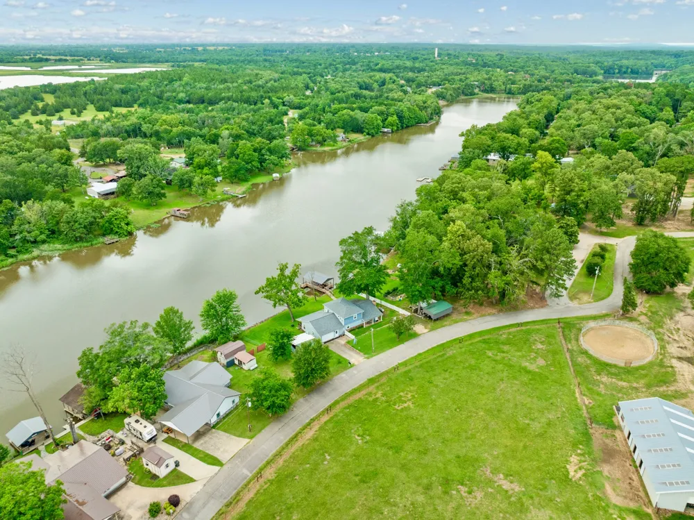 1205 Lakeside Drive Fort Towson, OK 74735