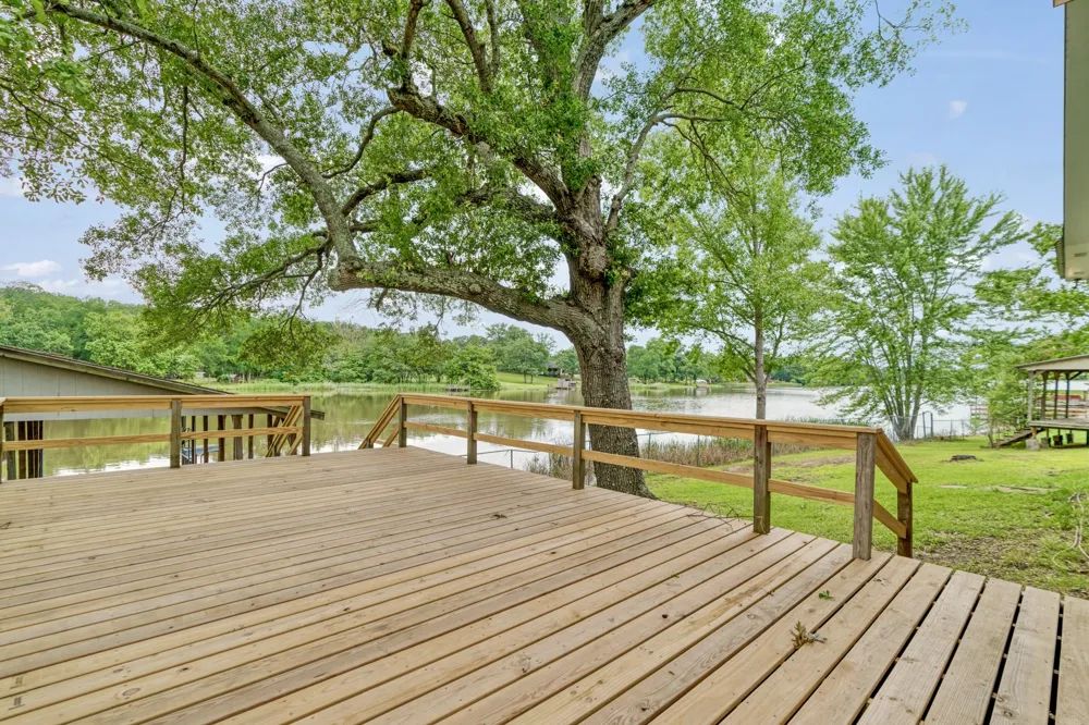 1205 Lakeside Drive Fort Towson, OK 74735