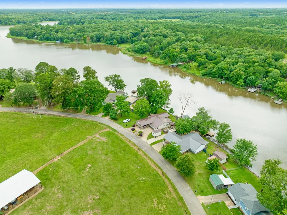 1205 Lakeside Drive Fort Towson, OK 74735