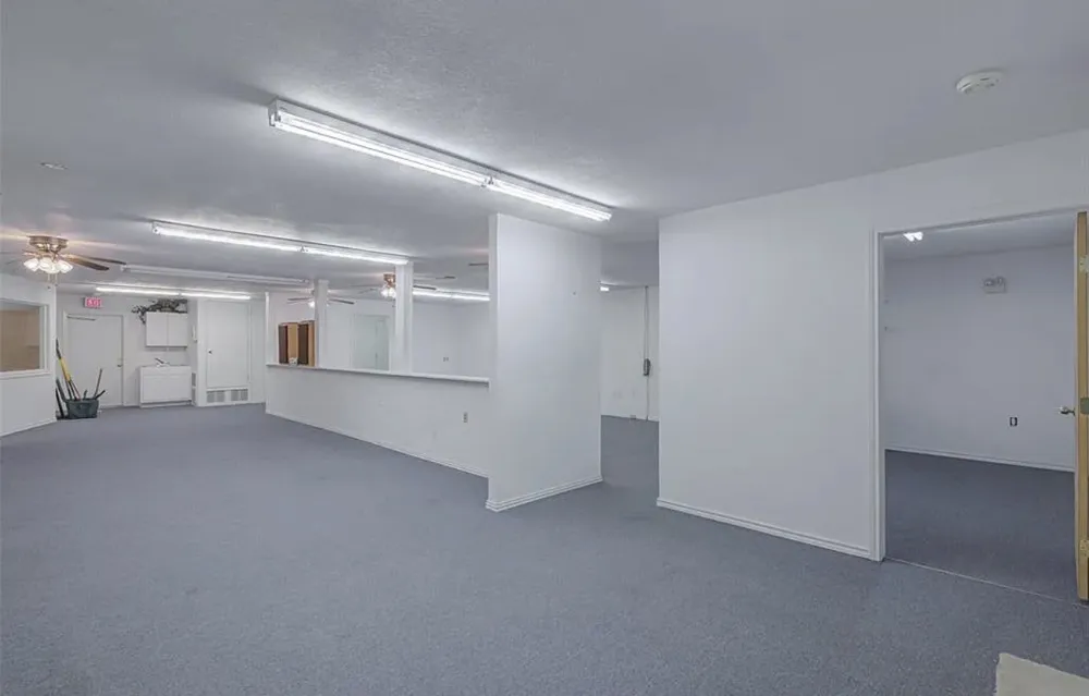 403 W Franklin Street Alvord, TX 76225