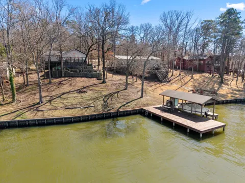 305 South Park Road