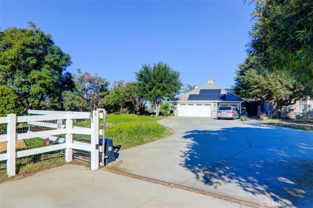 16950 Scottsdale Riverside, CA 92504