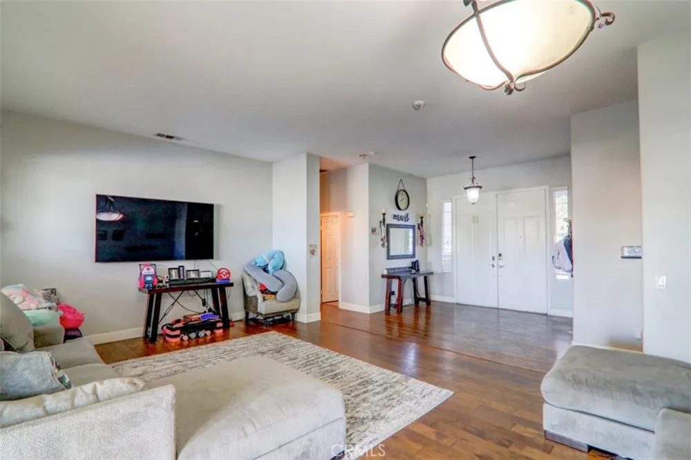16950 Scottsdale Riverside, CA 92504