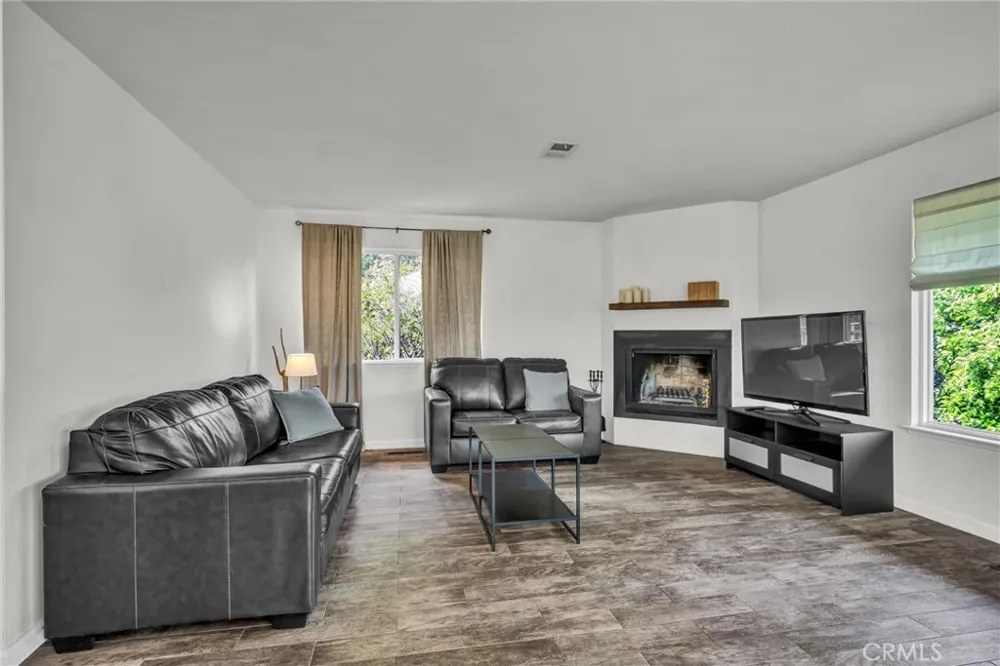 18528 North Shore Drive Hidden Valley Lake, CA 95467