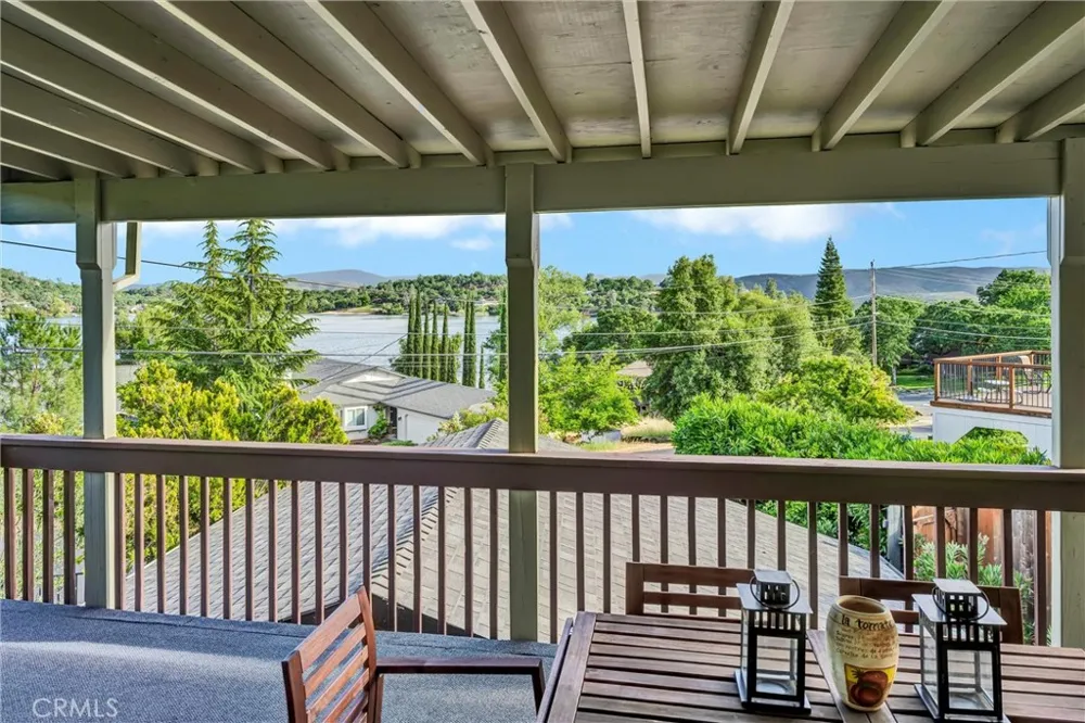 18528 North Shore Drive Hidden Valley Lake, CA 95467