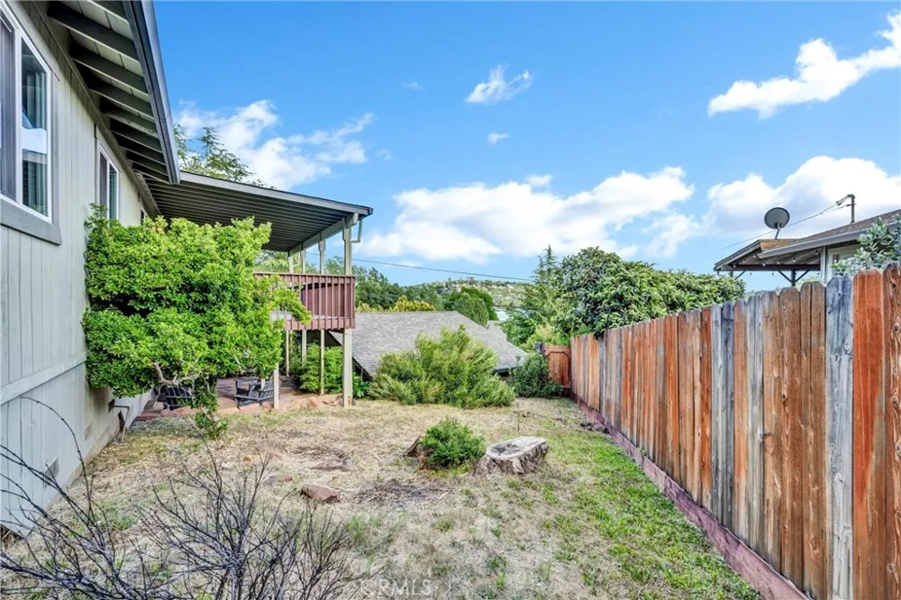 18528 North Shore Drive Hidden Valley Lake, CA 95467