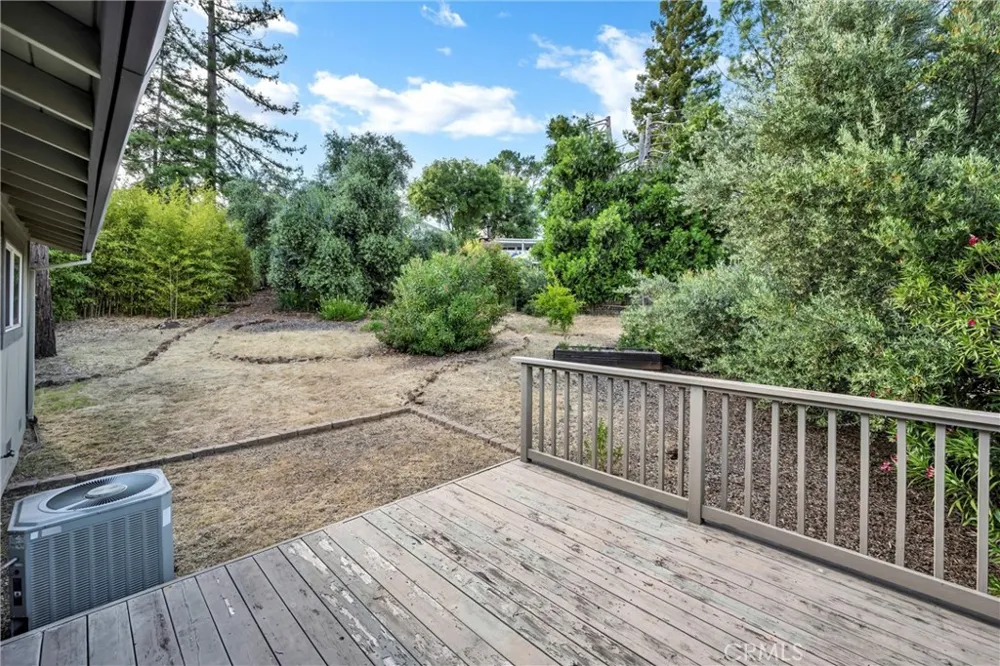 18528 North Shore Drive Hidden Valley Lake, CA 95467