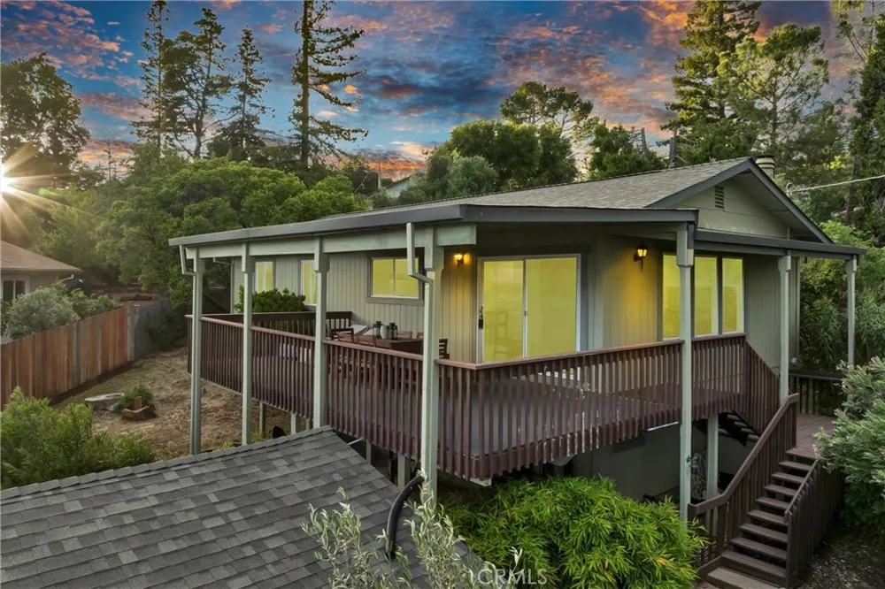 18528 North Shore Drive Hidden Valley Lake, CA 95467